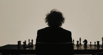 Milei y el medio juego: cuando se acaban las jugadas únicas